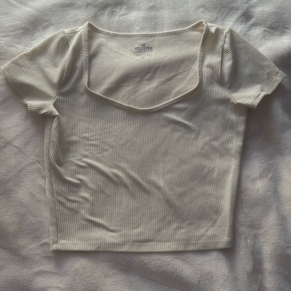 Hollister crop top